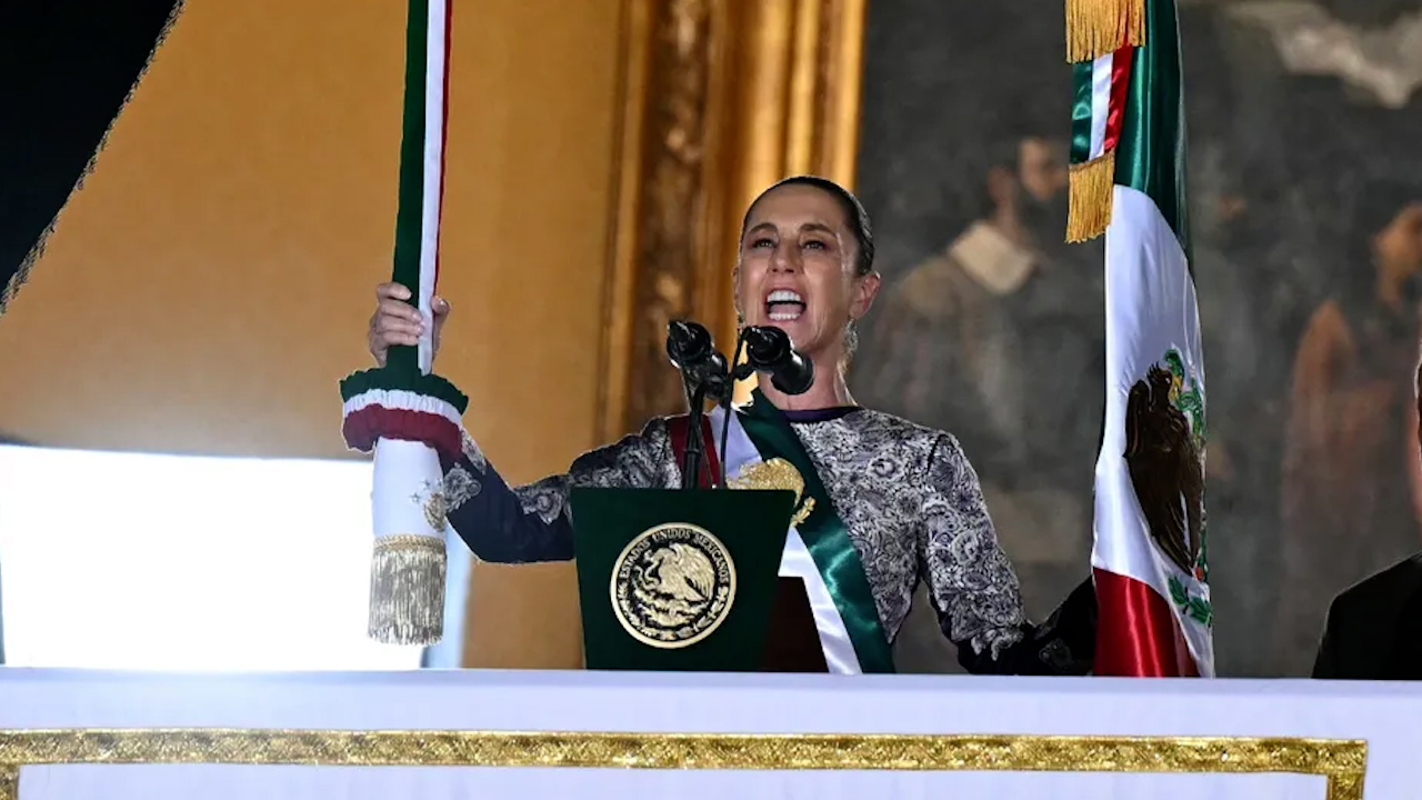 Simbolismos a la mujer marcan el primer Grito de Sheinbaum
