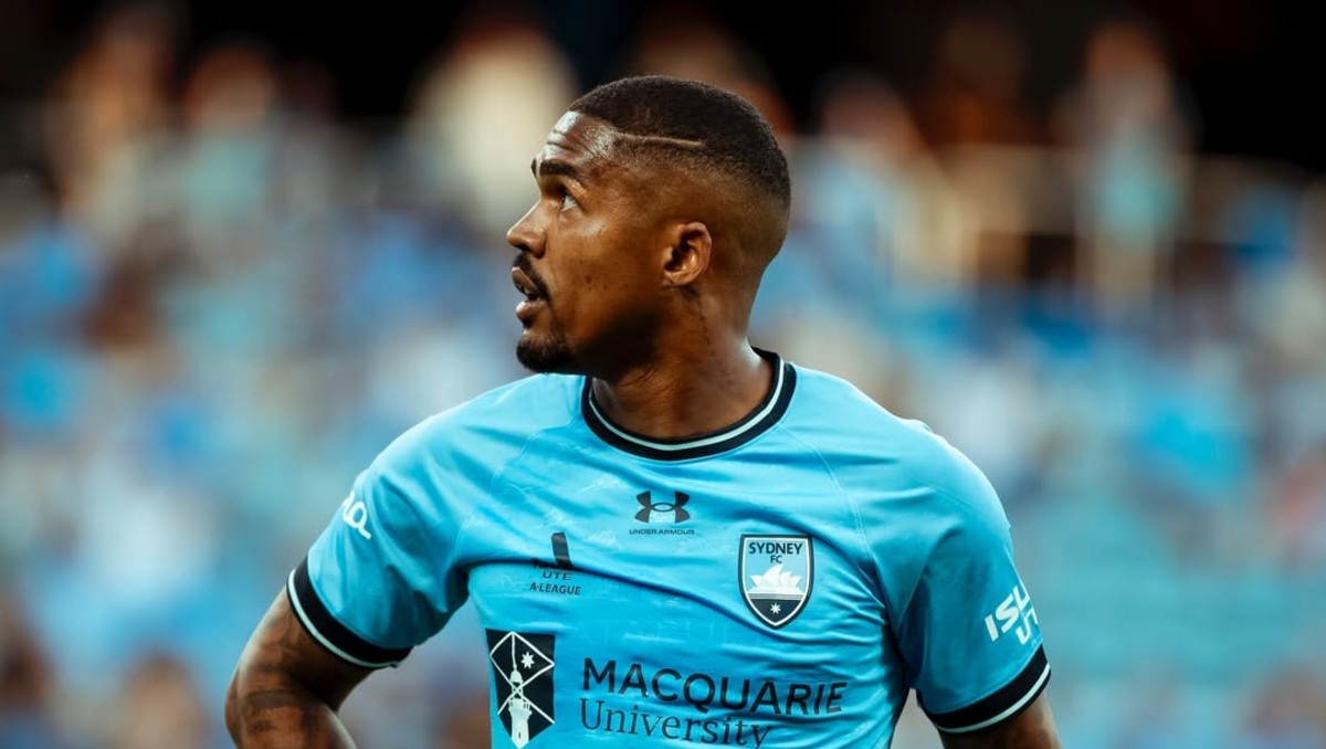 Douglas Costa es acusado por adeudar la pensión alimenticia de sus hijos (Instagram @douglascosta)