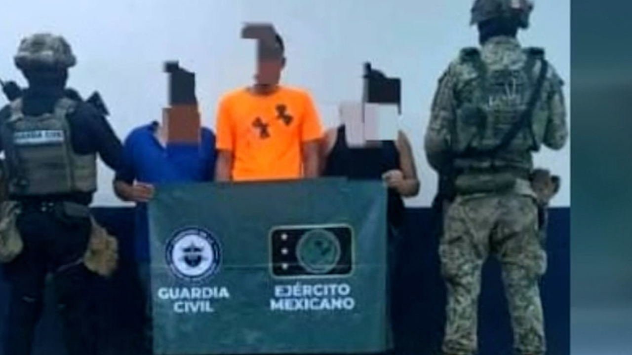 Tras operativo en Apatzingán, detienen a 3 y decomisan armamento