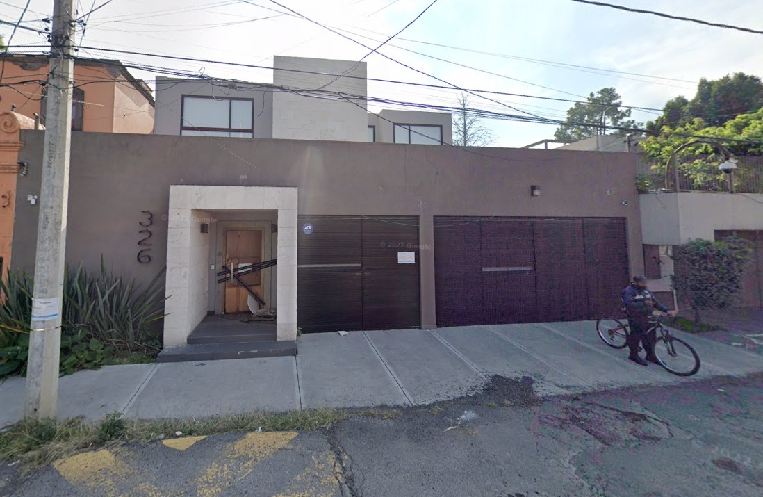 Esas propiedades están valuadas en cientos de millones de pesos.