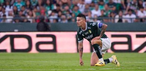 Reportes indican que James Rodríguez se negó a jugar contra los Xolos de Tijuana debido a que la cancha es sintética
