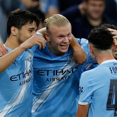 Manchester City sumó sus primeros tres puntos en la Champions League venciendo al Napoli, nuevo equipo de su ex figura Kevin De Bruyne