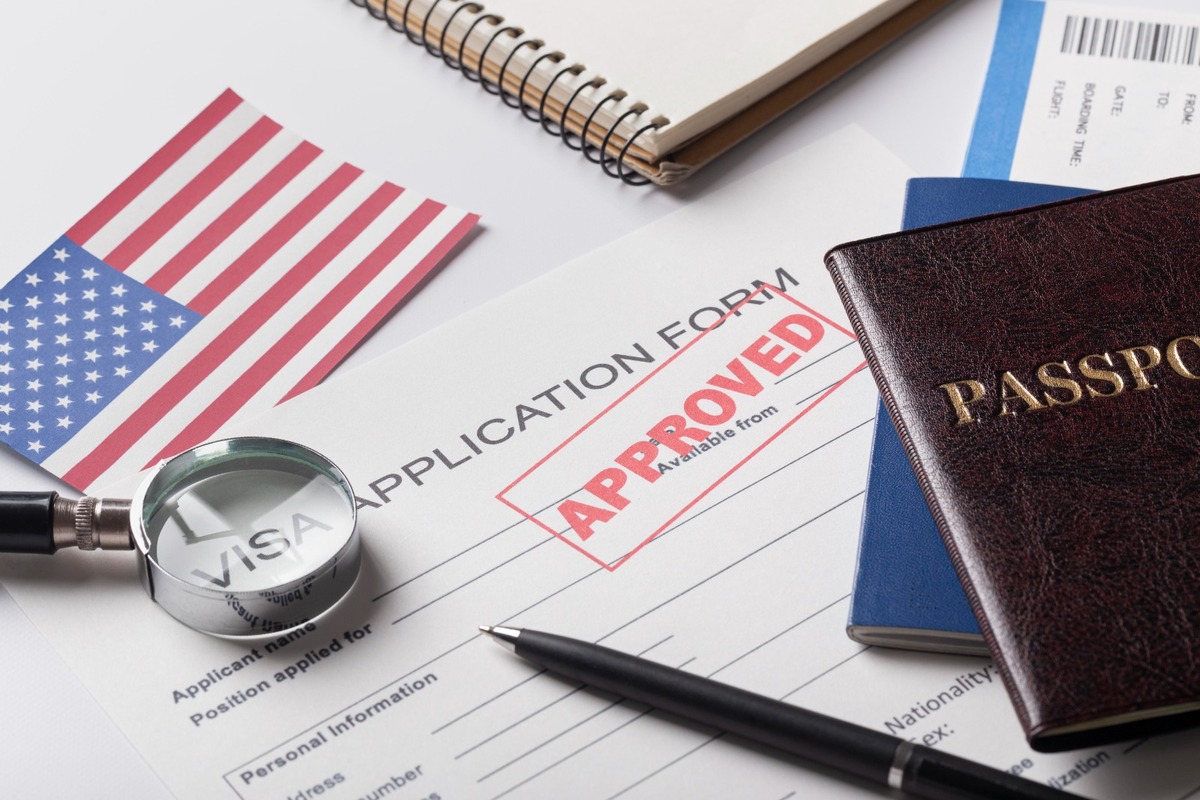El nuevo precio de 435 dólares al sumarle los 250 por el nuevo impuesto llamado Visa Integrity Fee. | Especial