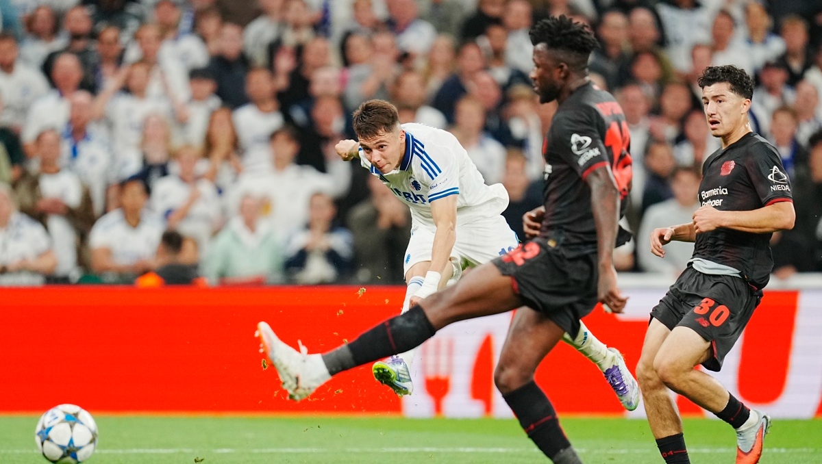 Rodrigo Huescas debuta en Champions League con asistencia en el empate del Copenhague ante Leverkusen (EFE)