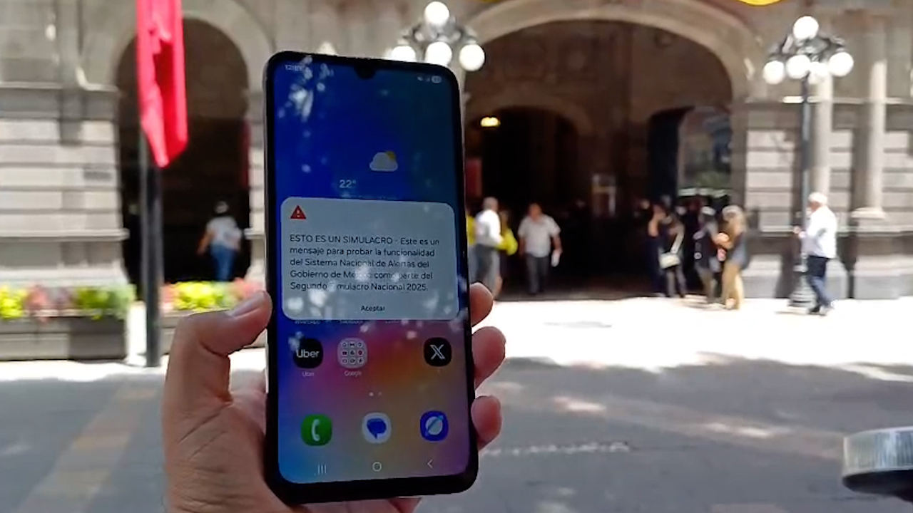 Alerta sísmica móvil activa celulares de poblanos en Simulacro Nacional