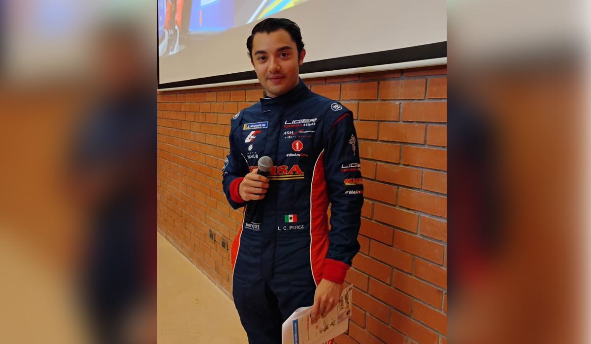 Luis Carlos Pérez Cabello, piloto de carreras y estudiante de séptimo semestre de la Ingeniería Mecánica en Tecnología Industrial. (Claudia Luévano)