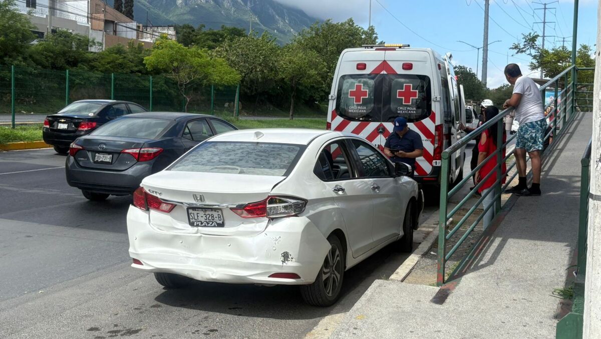 El choque se registró a la altura de la colonia Residencial Santa María. | Pedro Delgado.