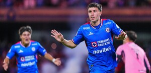 José Paradela anota en el partido Cruz Azul vs Juárez en el Apertura 2025