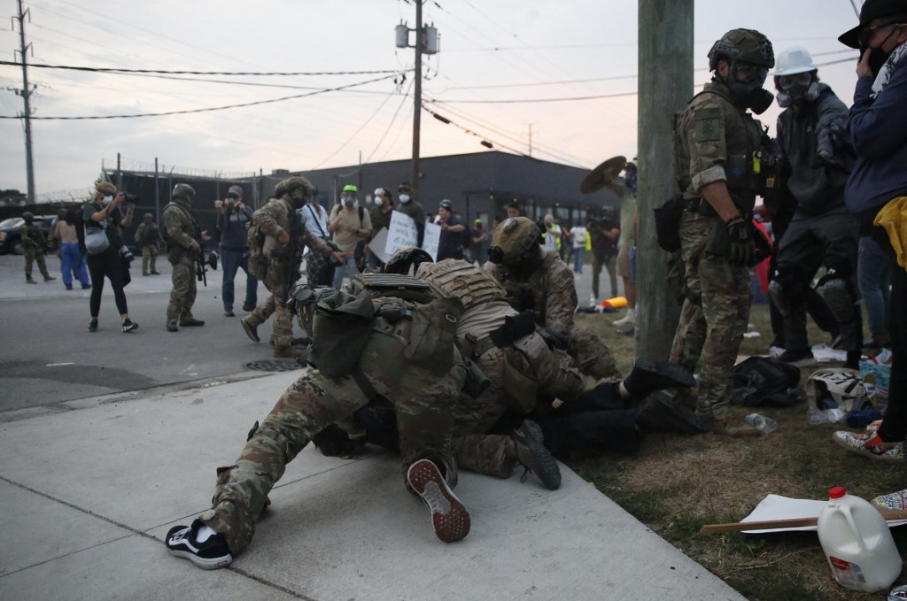 Manifestaciones en instalaciones de migración en Broadview | AFP