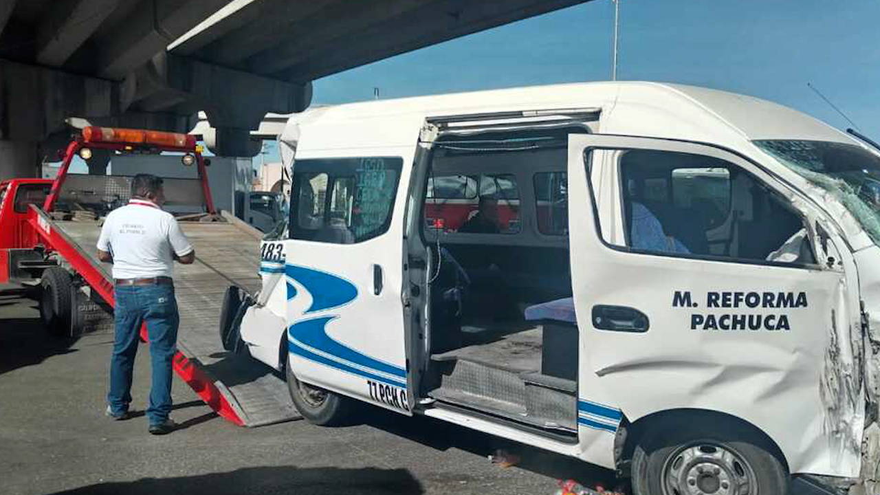 Se registran 10 heridos tras accidente de transporte público en Pachuca
