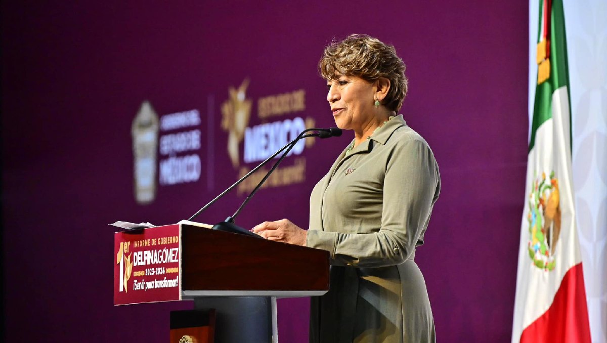 Delfina Gómez presenta su informe de gobierno en el Teatro Morelos. Foto: (Especial)