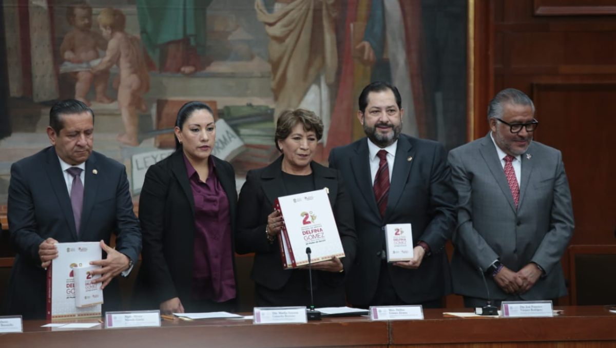 Delfina Gómez entrega Segundo Informe de Gobierno a Congreso de Edomex. Foto: (Tania Contreras)