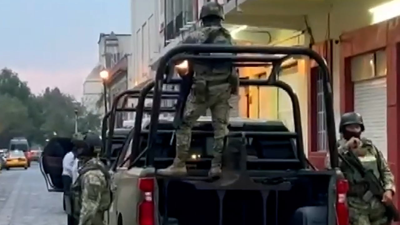 Enfrentamiento armado en Oaxaca deja a dos policías heridos y a un delincuente abatido
