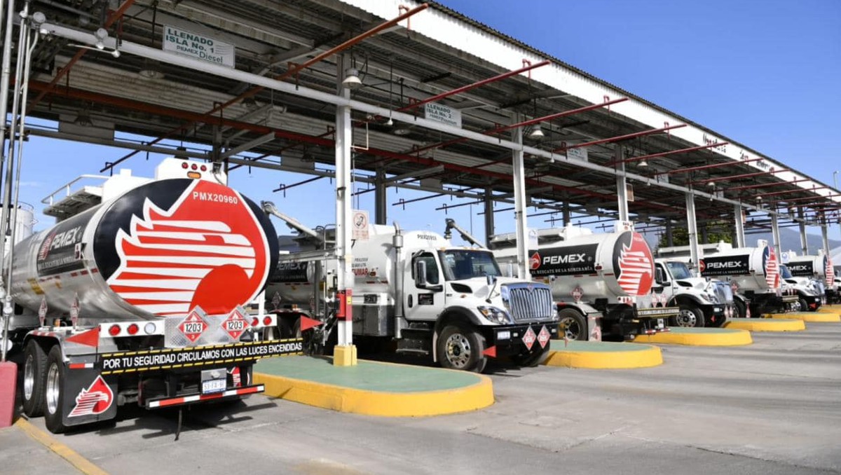 Punto de distribución de combustibles de Pemex.