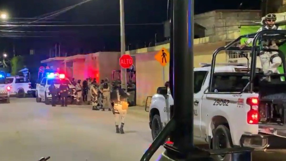 Agente vial y su hijo son asesinados en Celaya.