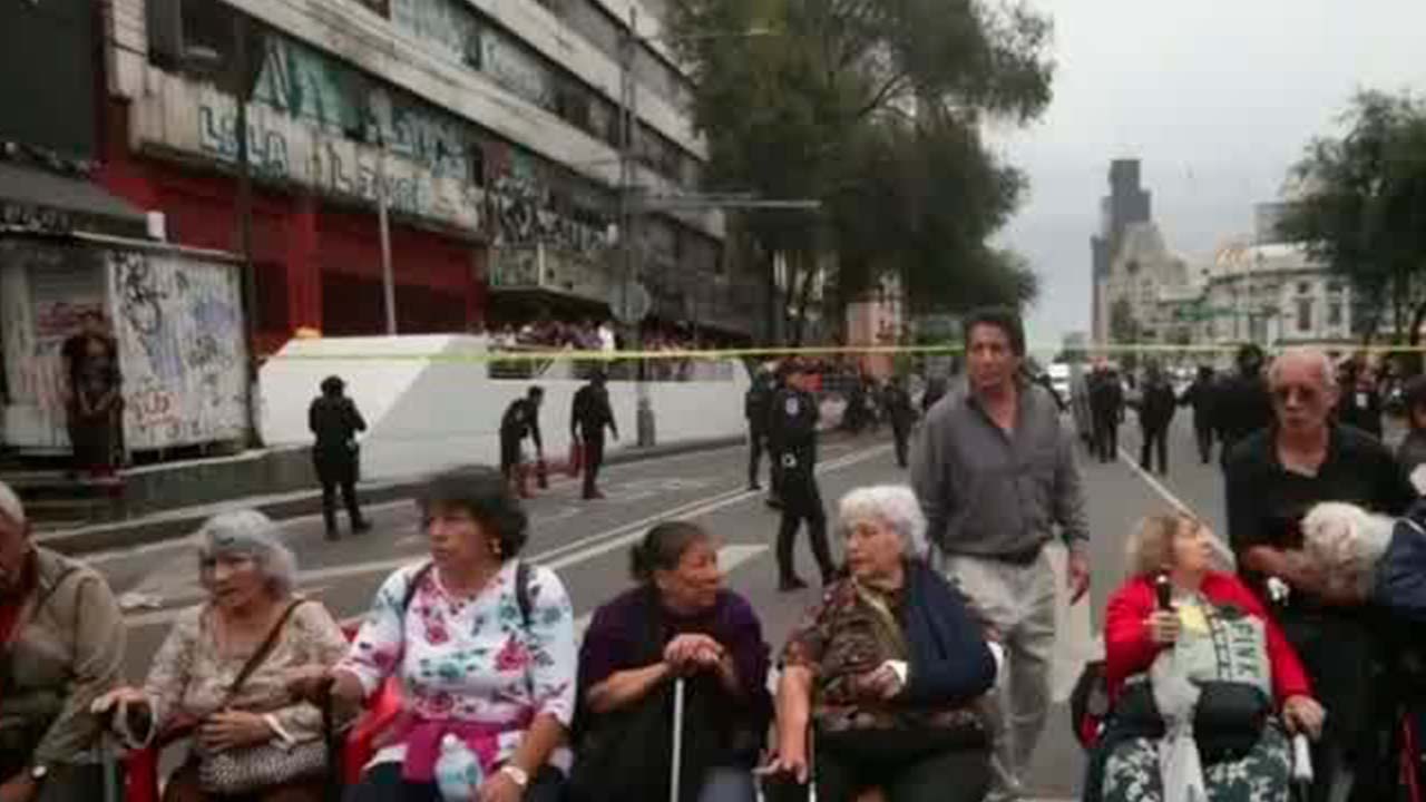 Las familias de la calle República de Cuba en el Centro Histórico resisten al despojo | Dominga
