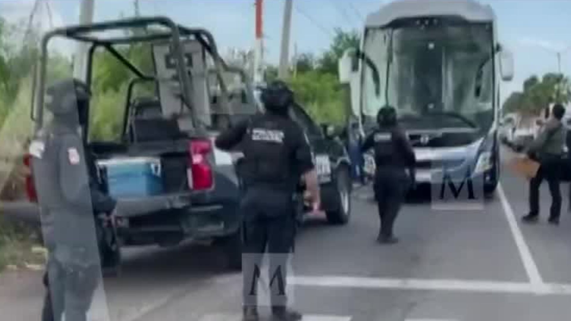 ÚLTIMA HORA: Atacan la camioneta de la hija del gobernador de Sinaloa, Rubén Rocha Moya