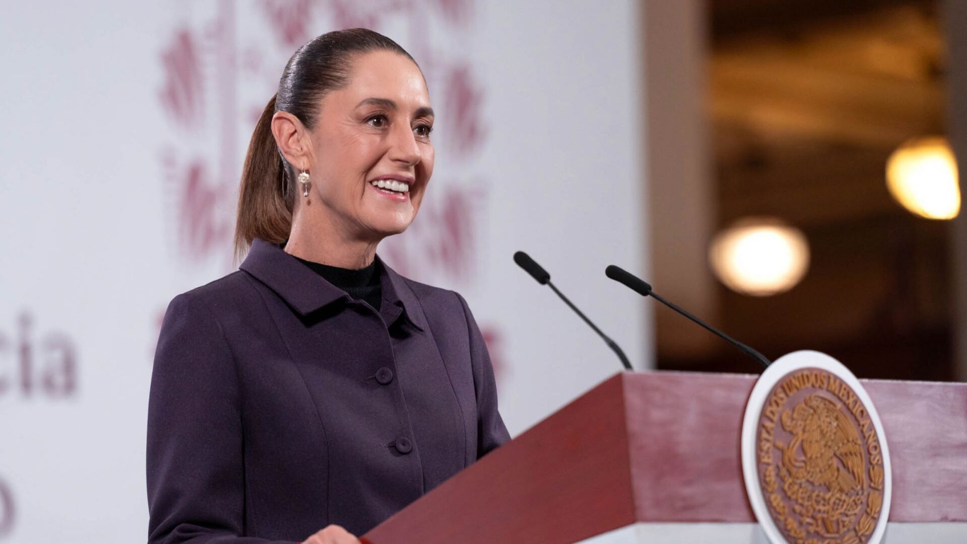 Sheinbaum cuestiona a Grupo Salinas, ¿por qué me demandarían en EU?