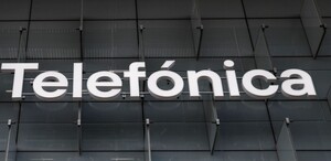Telefónica es una empresa española de telecomunicaciones con sede en Madrid.