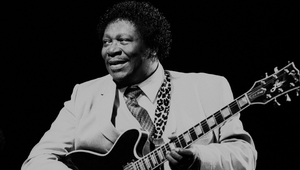 B.B. King, guitarrista afroamericano de blues. Concierto de 1985.