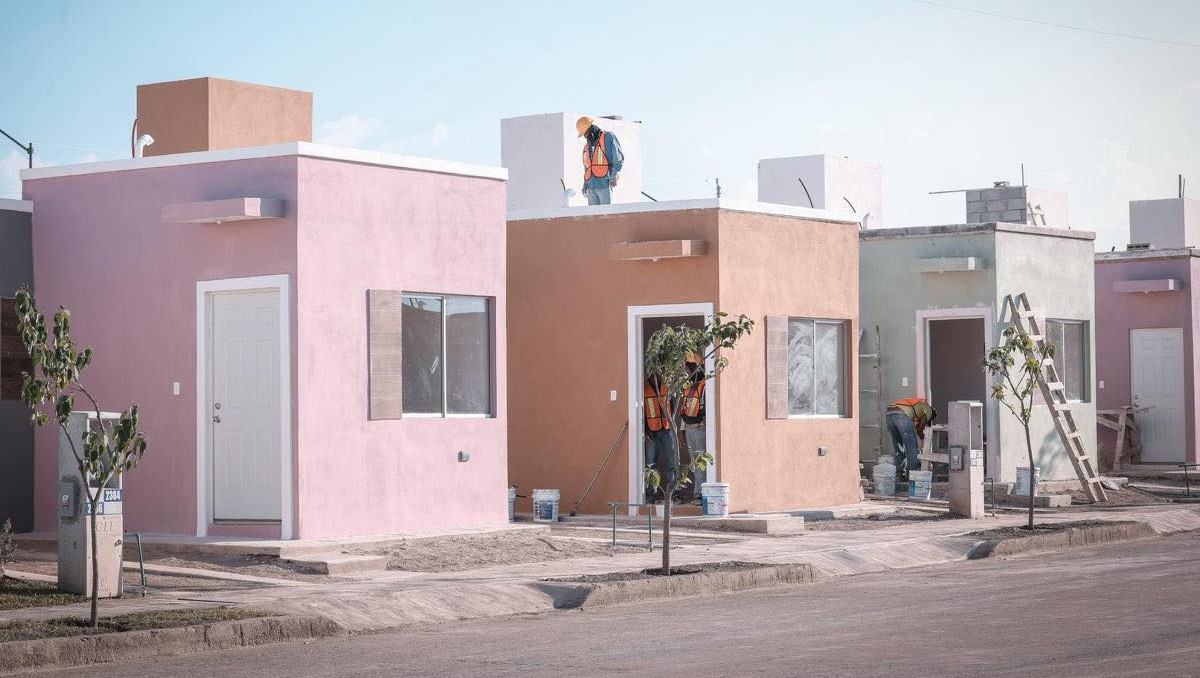 Construcción de casas en fraccionamientos de Infonavit en Tamaulipas.