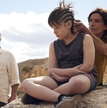 ‘Sirât’, de Oliver Laxe: Un padre y su hijo atraviesan el desierto en busca de su hija. Una película de desesperación, violencia y dolor.
