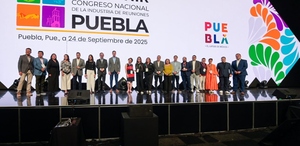 El evento reúne a más de 900 líderes, empresarias, empresarios y profesionales del ramo.