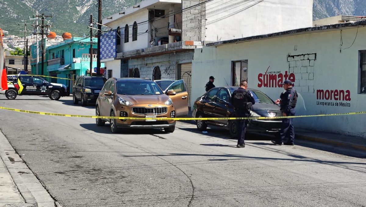 Policías de Santa Catarina implementaron un operativo y detectaron a los sospechosos, iniciando la persecución. Agustín Martínez