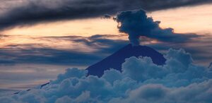El volcán Popocatépetl registra diariamente emisiones de gases, ceniza, vapor y agua. Webcams de México comparte video de la actividad de 'Don Goyo’.