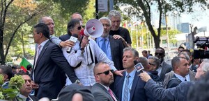 El Presidente protestó junto a Roger Waters, y diversos colectivos propalestinos en Nueva York