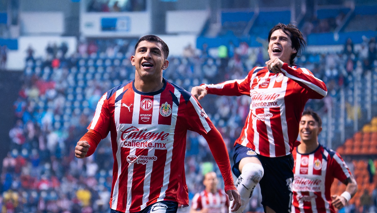 Chivas vence a Puebla para entrar en la zona de Play-In (Imago7)