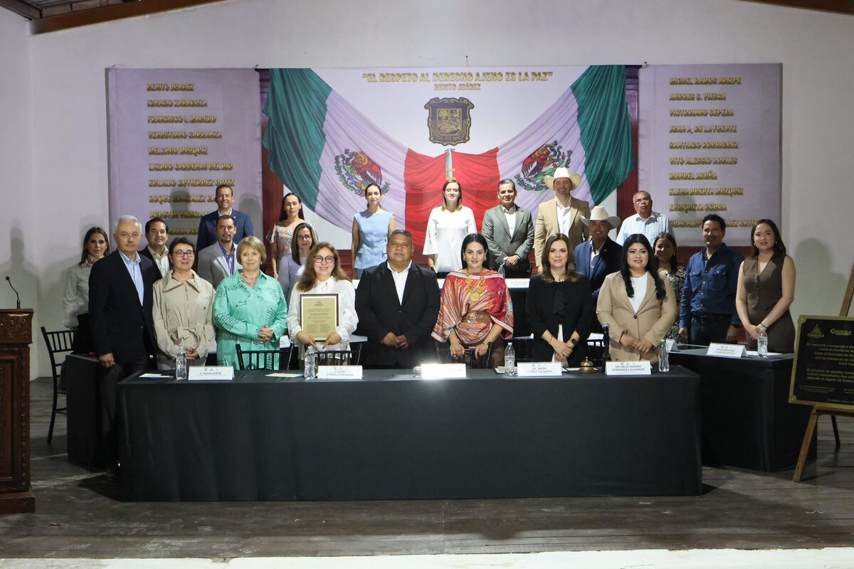 Congreso de Coahuila celebra sesión solemne en Sierra Mojada. (Cortesía)