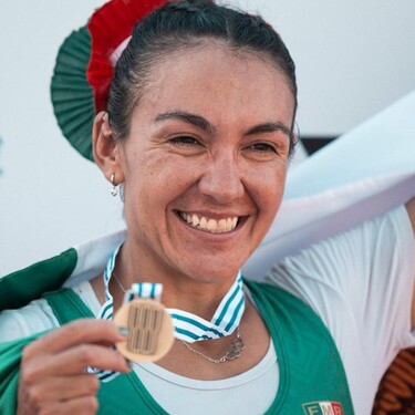 La mexicana Kenia Lechuga gana medalla de bronce en Mundial de Remo Shanghái 2025.