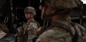 Las vistas desde el interior de un vehículo de la Patrulla Fronteriza estadounidense muestra la cerca que separa México de Estados Unidos. |AP