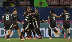 La selección mexicana rescató un empate ante Brasil con un golazo de Diego Ochoa en su debut en el Mundial Sub 20.