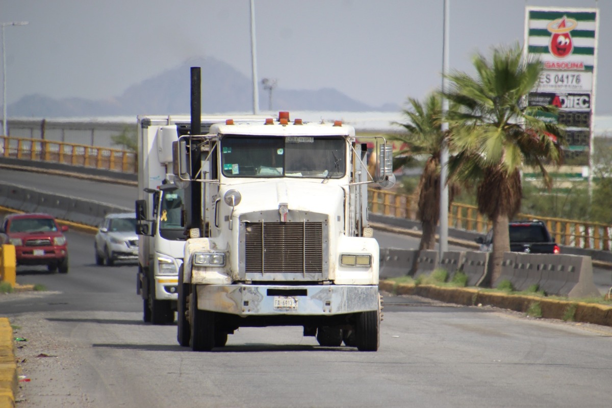 El Ayuntamiento retomó la restricción durante horas pico, con el fin de mejorar la seguridad vial y reducir el tráfico.| Verónica Rivera