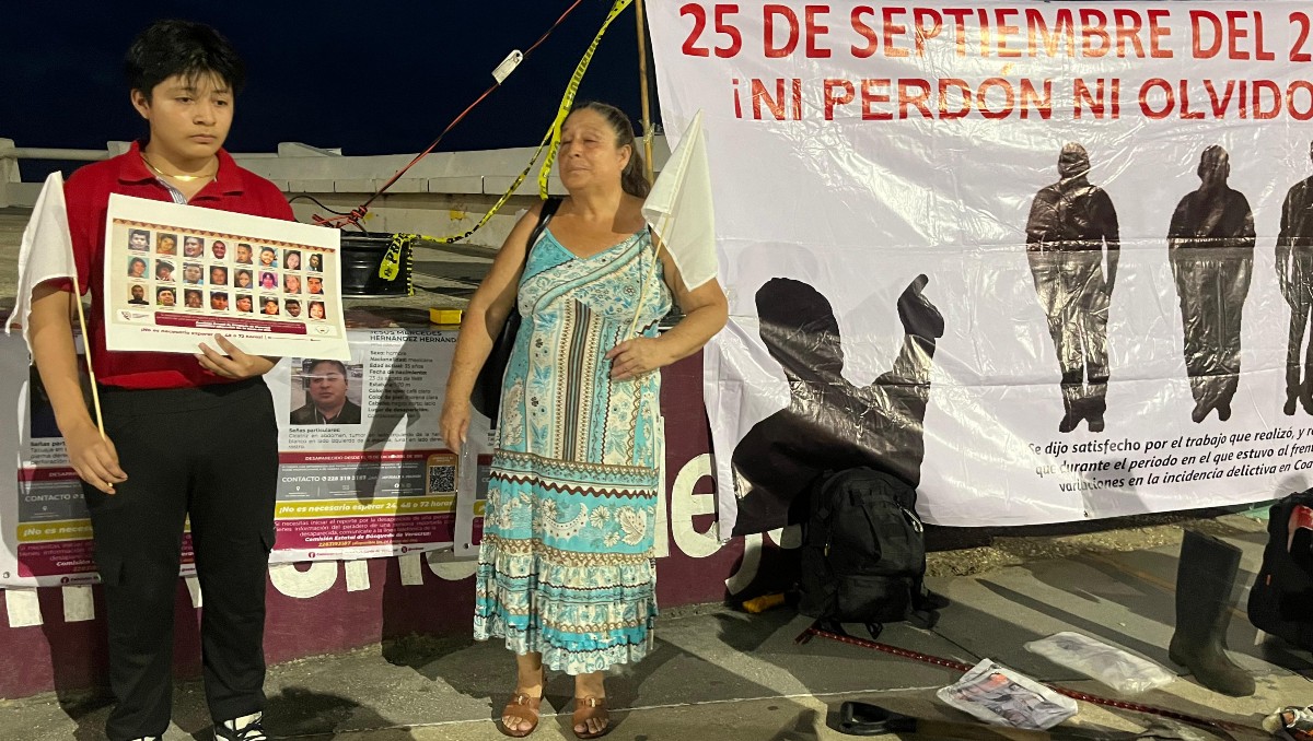 Brandon y su abuela se han dedicado a buscar a su padre, quien desapareció hace una década. | Foto: Fluvio Cesar Martínez