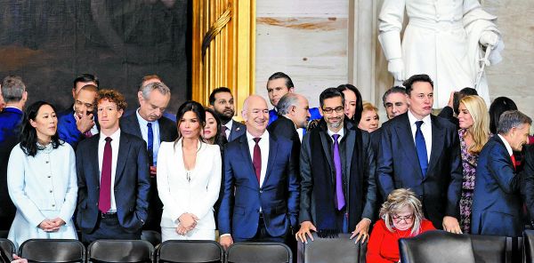 Los CEO de las grandes tecnológicas se sentaron en la primera fila de la toma de posesión de Trump. Reuters