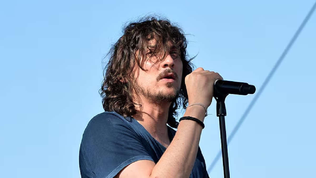 León Larregui responde a acusaciones de hacer 'playback' | Especial