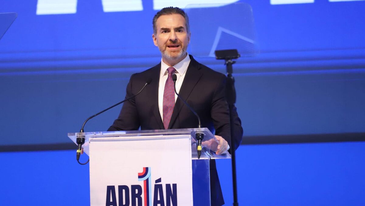 Adrián de la Garza presentó su primer informe de gobierno. | Luis Guerra.