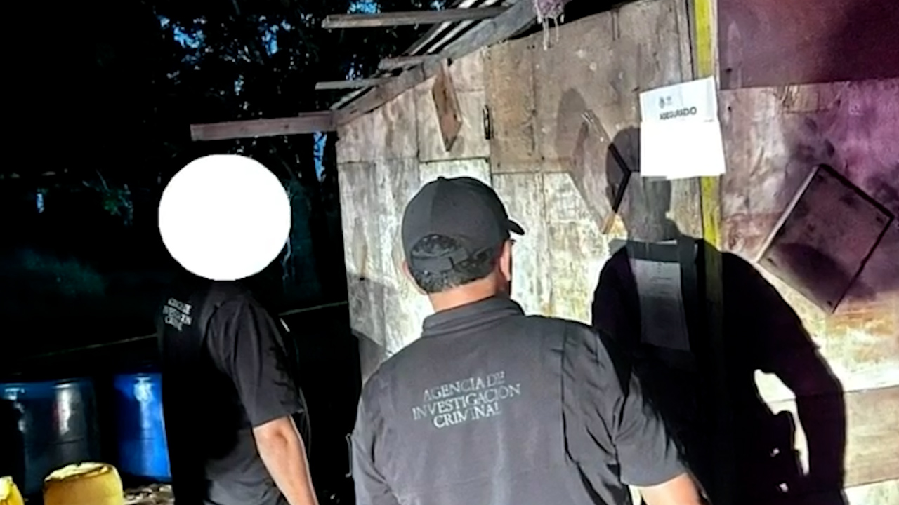Autoridades de Tamaulipas aseguran más de 6 mil litros de hidrocarburo tras cateos