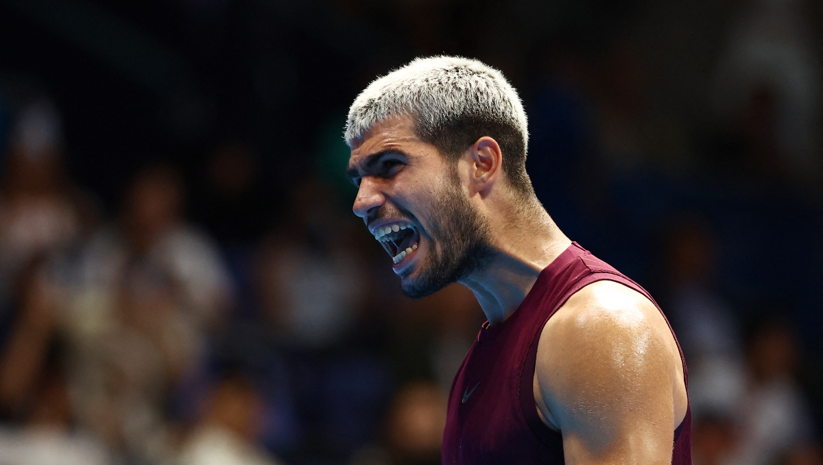 Carlos Alcaraz se baja del Masters de Shanghái por lesión tras coronarse en Tokio (Reuters)