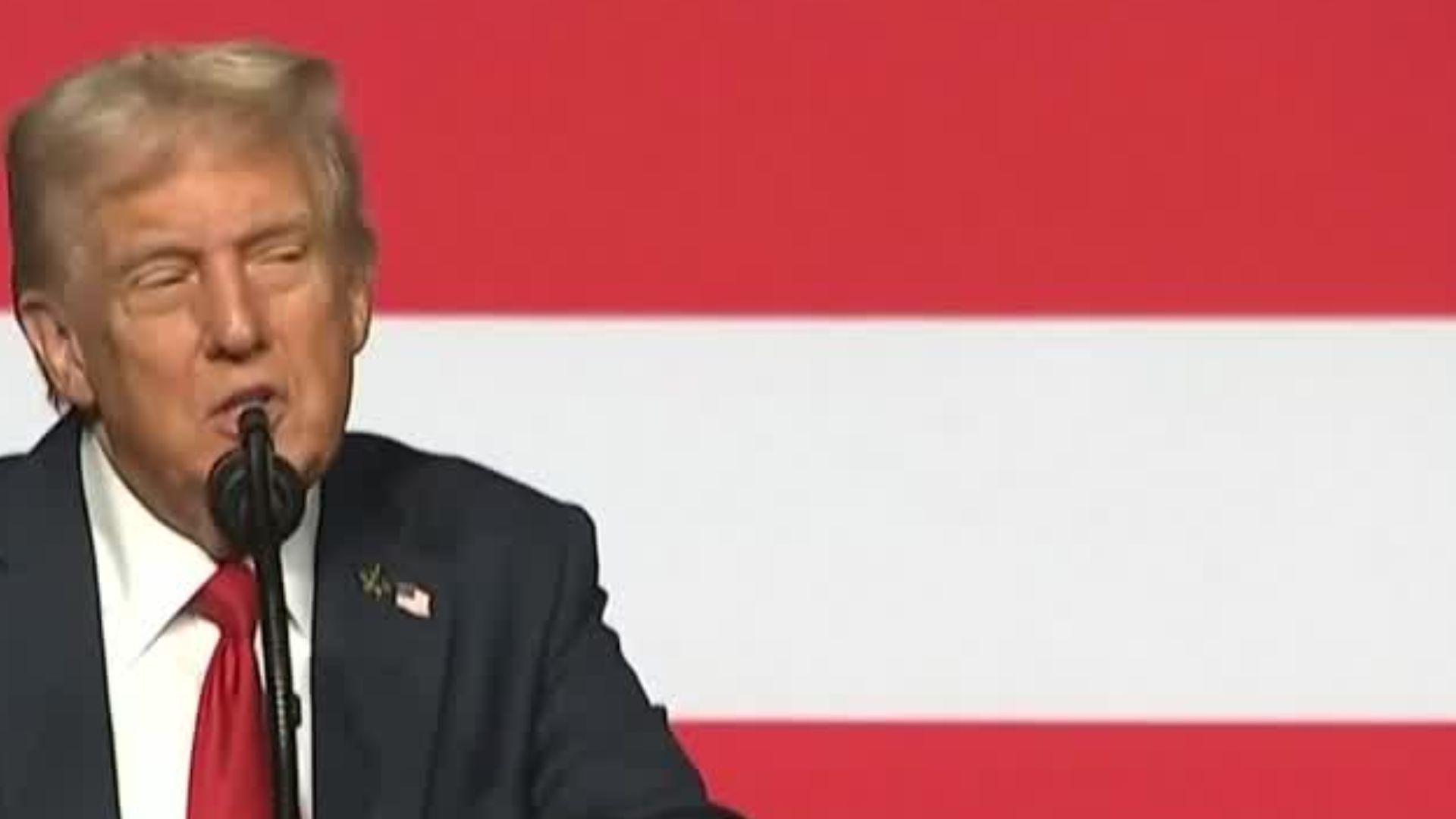 El presidente Donald Trump ordena el despliegue de submarinos nucleares como respuesta a Rusia