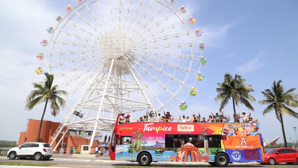 Turibus en recorrido por la ciudad de Tampico. Foto: Yazmín Sánchez