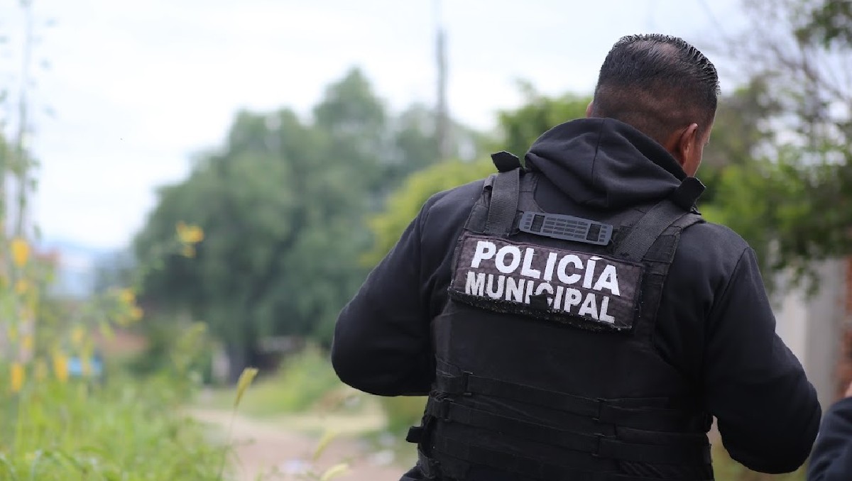Vecinos de la colonia El Saltillo encontraron el cuerpo sin vida de un joven sobre un camino de terracería en León.