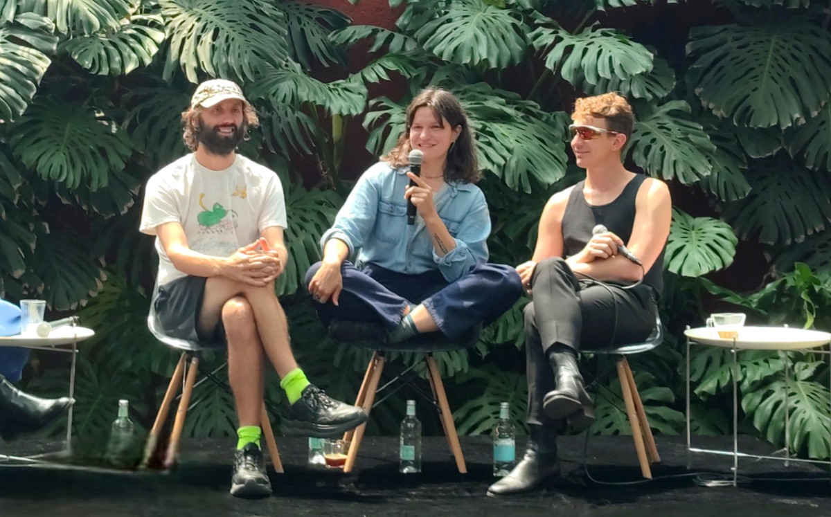 James Krivchenia, Adrianne Lenker y Buck Meek. Foto: Omar Pardavé