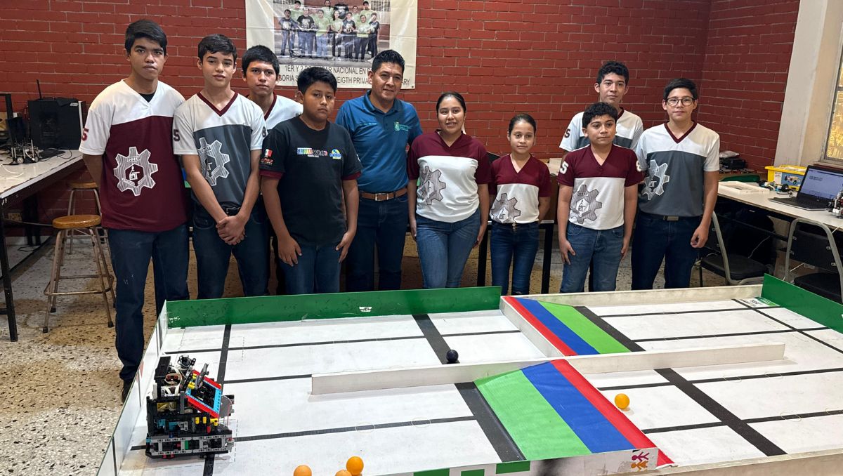 Los jóvenes estudiantes representarán a México en la Olimpiada Mundial de Robótica en Panamá. | Fernanda Pérez