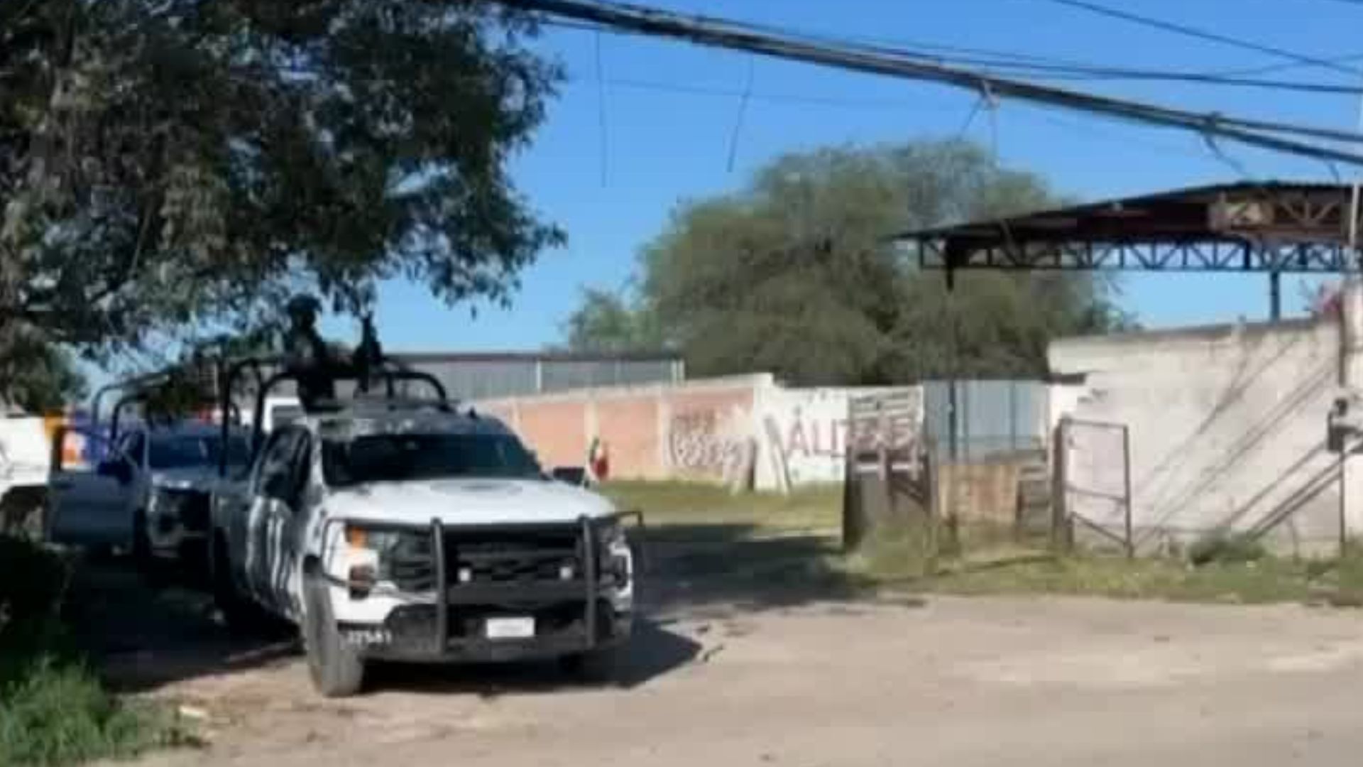 En Querétaro, autoridades aseguran un taller que operaba como centro de distribución de huachicol