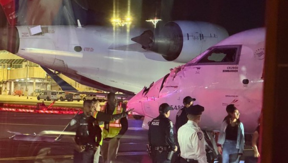 El aeropuerto de LaGuardia no interrumpió sus operaciones por el choque. | Especial