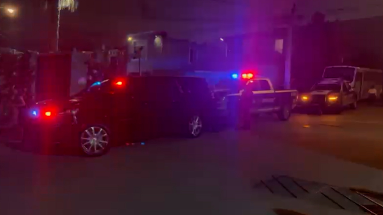 Asesinan a policía municipal al llegar a su casa en Tijuana; hay un detenido